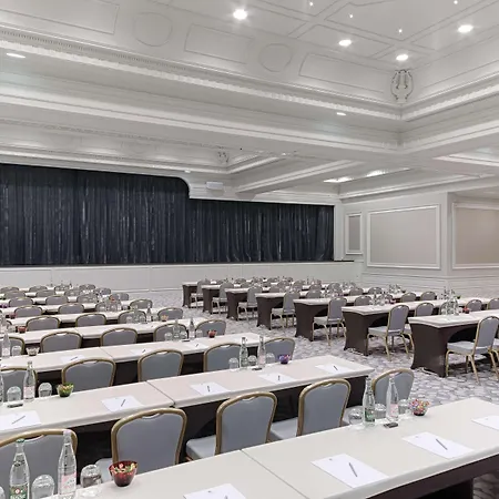 酒店 凯悦尼斯地中海宫殿酒店 5*