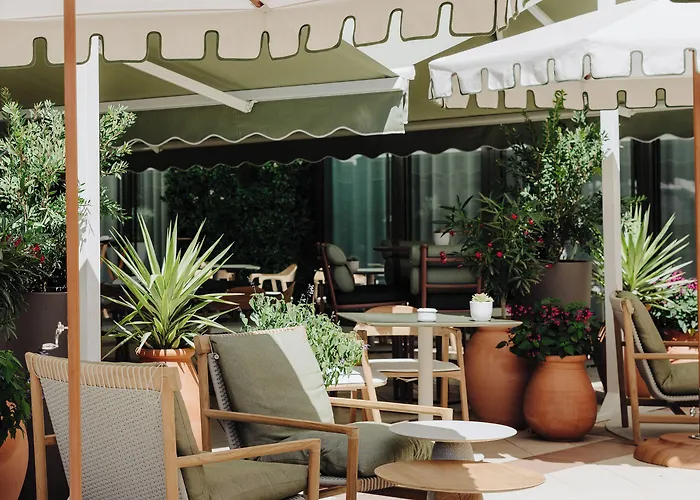 凯悦尼斯地中海宫殿酒店